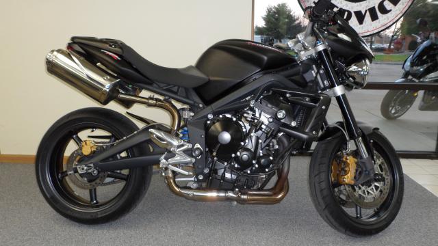 triumph_001.JPG